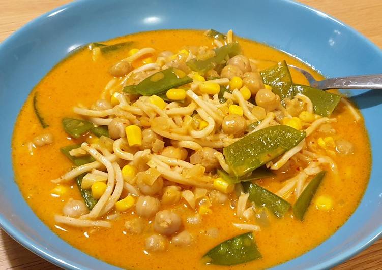 Everyday of Vegetarian red curry soup