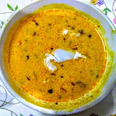 A picture of Kadhi Pakora.
