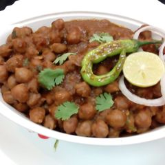A picture of Amritsari pindi chole.