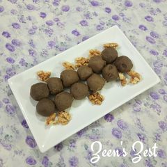 A picture of Walnut Laddoos.