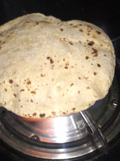 A picture of Fulka Roti.