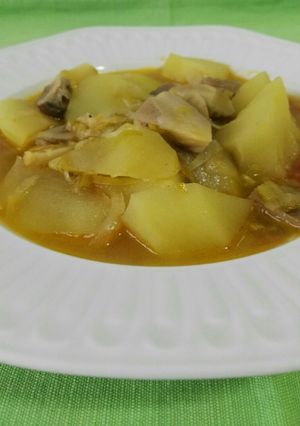 Una foto de Guiso de patatas con setas