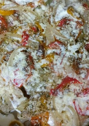 Una foto de Merluza con verduras a la crema