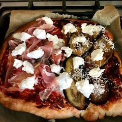 A picture of Bakery style pizza.