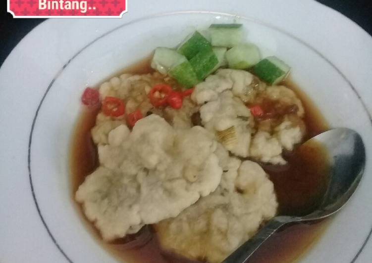 Cara Gampang Menyiapkan Cireng kuah pedas asam manis… ??, Enak Banget