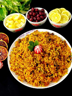 عکسی از دستور لوبیاپلو با گوشت چرخ شده