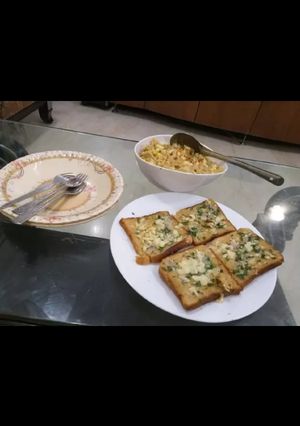 A picture of Garlic bread.
