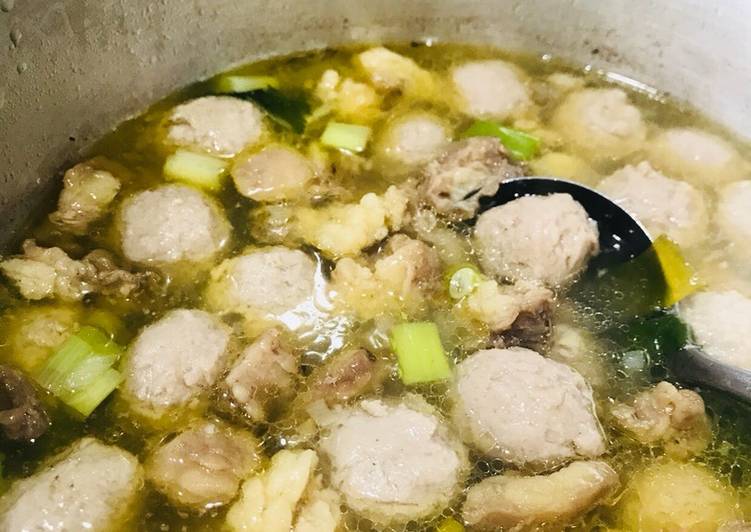 Langkah Mudah Memasak Bakso daging sapi Yang Bisa Manjain Lidah