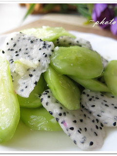 [涼拌小黃瓜火龍果] 易上手涼拌菜 的食譜成品照片