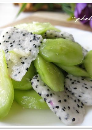 [涼拌小黃瓜火龍果] 易上手涼拌菜 的食譜成品照片