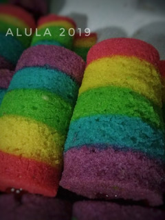Foto resep Miniroll Rainbow Cake (kukus, lembut, gak amis)