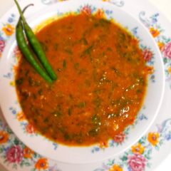 A picture of Dal palak.