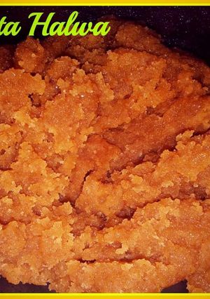 A picture of Atte ka halwa.
