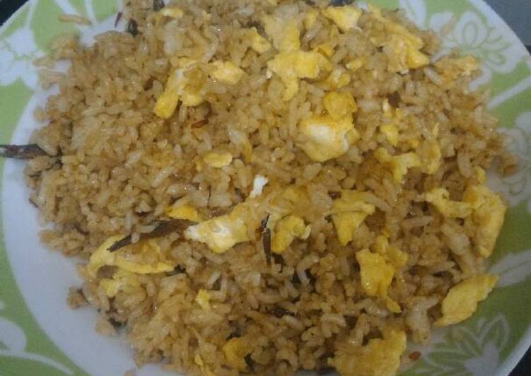 Nasi goreng teri orak arik telor