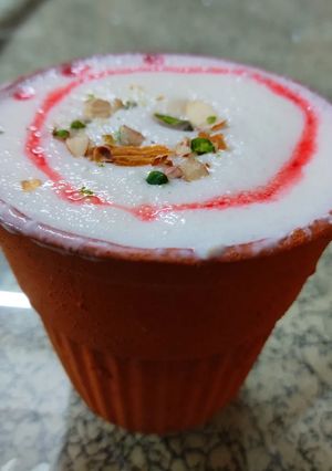 A picture of Kulhad vaali lassi👩‍🍳🍺.