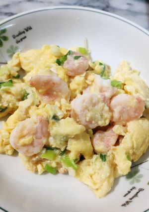滑蛋蝦仁 的食譜成品照片