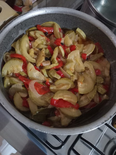Una foto de Zucchini a la vinagreta