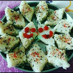 A picture of Sooji dhokla.