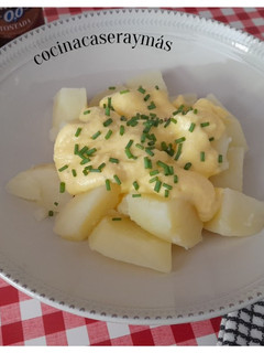 Una foto de Patatas alioli fit