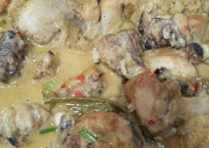 Rendang ayam potong