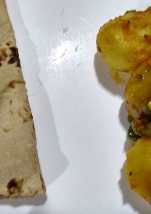 A picture of Bengali dum aloo.