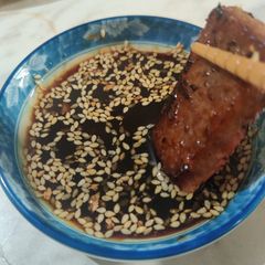 A picture of Beef Teppanyaki (牛肉鉄板焼き).