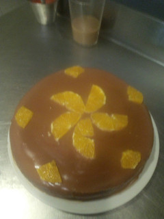 Una foto de Tarta de naranja con chocolate