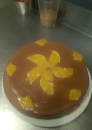 Una foto de Tarta de naranja con chocolate