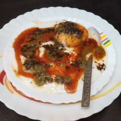 A picture of Dahi Bhalla.