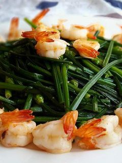 Hình của món Bông hẹ xào tôm.