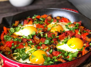 Foto principal de Shakshouka 🍳 Pisto israelí con huevos