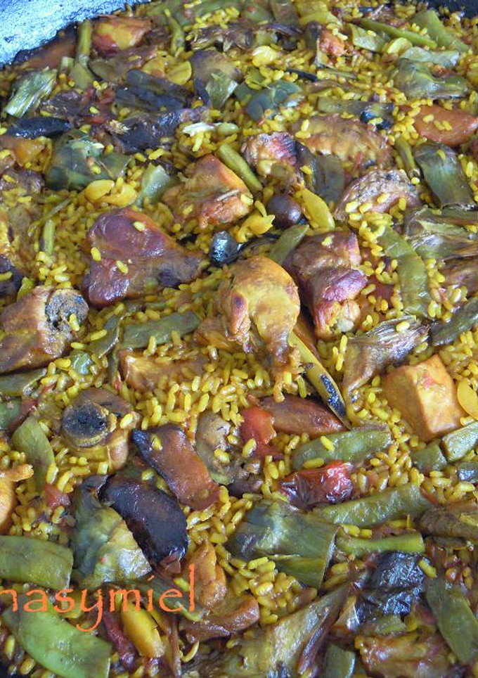 Una foto de Paella de Castellón