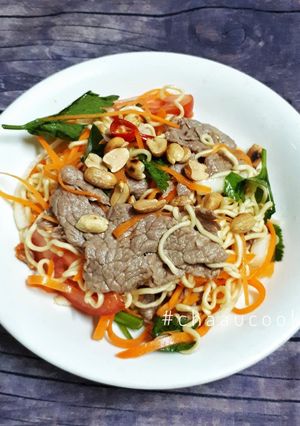 Hình của món Gỏi mì gói.