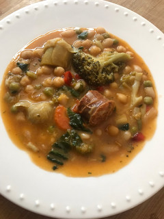 Una foto de Potaje de verduras