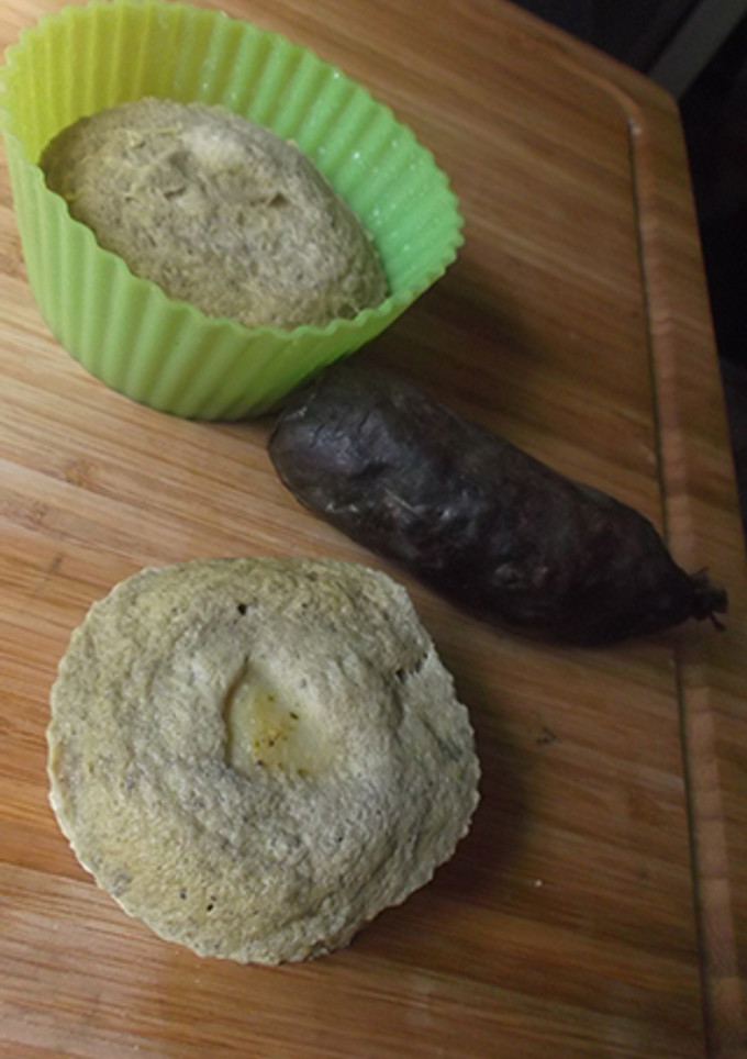 Una foto de Tortilla al microondas de morcilla y patata