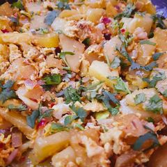 A picture of Anday Aloo.