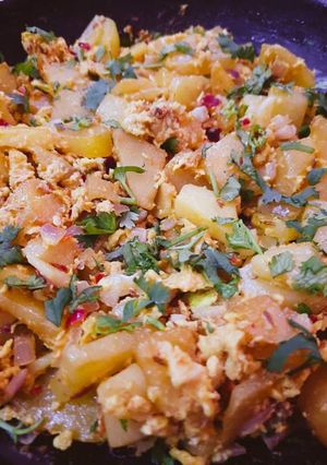 A picture of Anday Aloo.