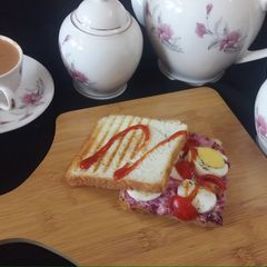 A picture of Boiled egg sandwich.