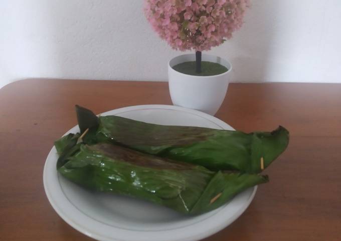 Nasi Bakar Ayam Suwir Kemanggi Pete