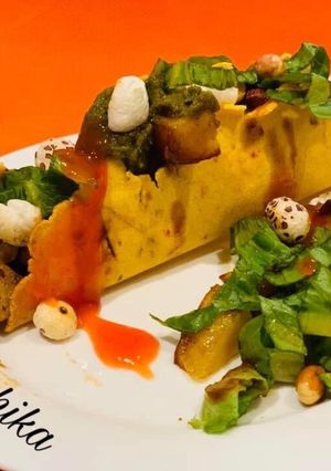 A picture of Aloo makhana chaat tacos.