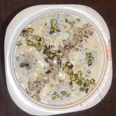 A picture of Sheer khurma.