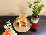 વેજ ક્લબ સેન્ડવીચ (Veg Club Sandwich Recipe In Gujarati)