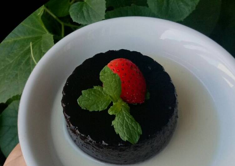 12 Resep: Dark chocolate puding w/ vanilla sauce (panna cotta ekonomis) yang Bikin Ngiler!