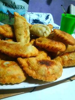 Una foto de Empanadas de carne fritas
