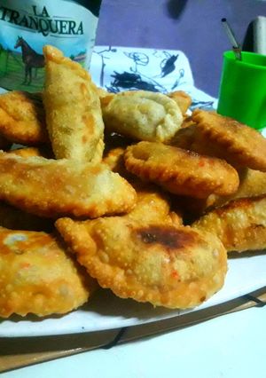 Una foto de Empanadas de carne fritas
