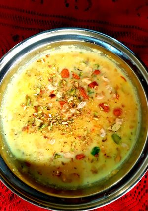 मखाना खीर (Makhane kheer recipe in Hindi) रेसिपी मुख्य फोटो