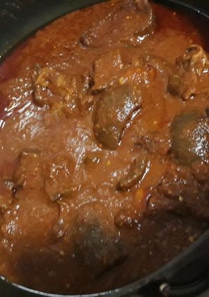 A picture of Tomato stew with pomo.