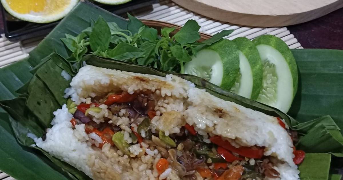 Resep Nasi Bakar Cumi Asin Pedasss Oleh Heny Widiastuti Cookpad