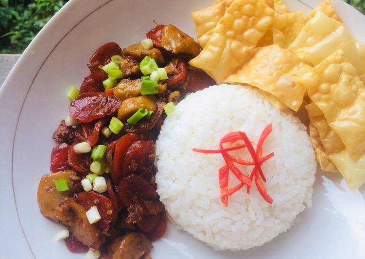 How to Prepare Delicious Nasi gila (sosis bakso tumis pedas)