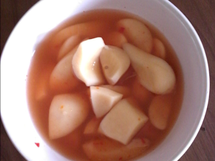 Bagaimana Menyiapkan Asinan salak yang Enak Banget